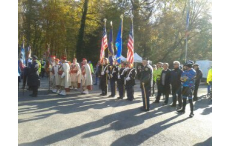 Concentration du 11 novembre carrefour de l'Armistice à RETHONDES